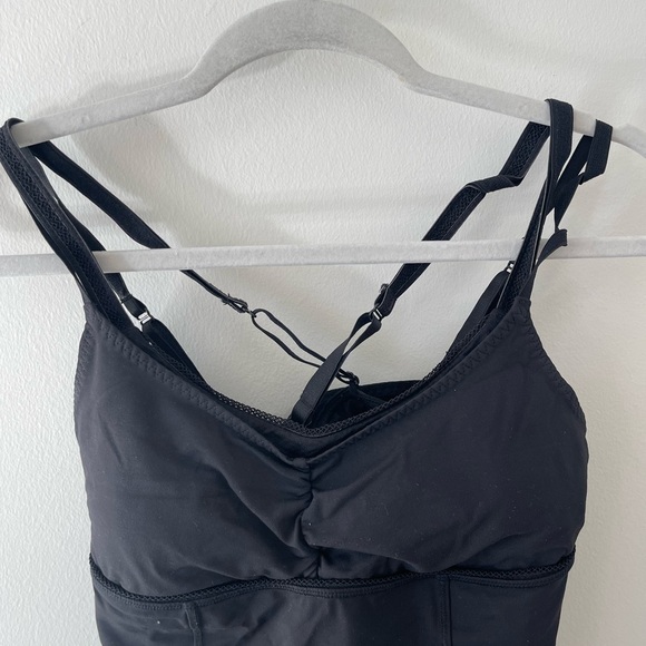 Lululemon Black Warrior Tank Strappy with Padding - Picture 2 of 7